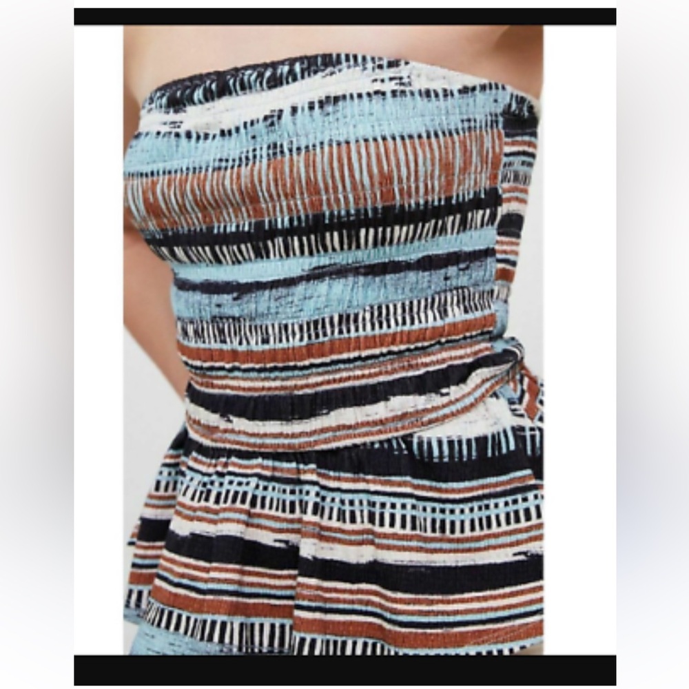 Anthro Chic Striped Women's strapless top with bottom flare
